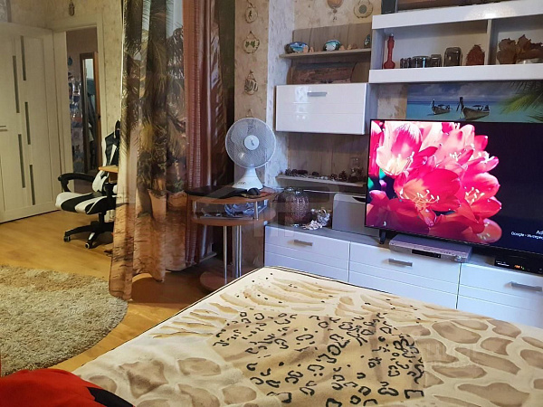 Двухкомнатная квартира в Некрасовке на улице Недорубова, 60 м²