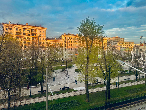 Двухуровневая квартира 246 кв.м. на Чистых прудах