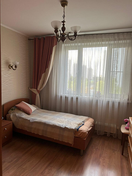 СДАНА 3-комн квартира м. Крылатское, 73 м²